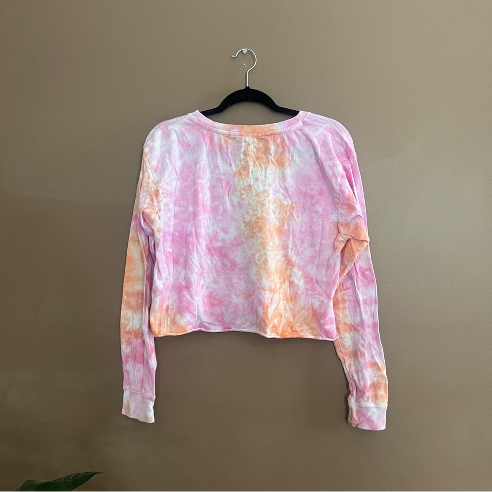 crop top - Picture 3 of 4